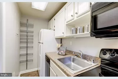 1742 N Rhodes Street #5-304, Arlington, VA 22201 - Photo 5