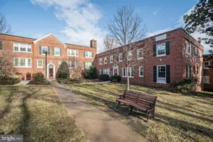 1909 Key Blvd, Arlington, VA 22201 - Photo 1