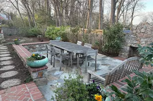 2307 N Wakefield St, Arlington, VA 22207 - Photo 3