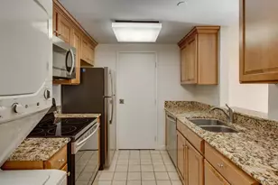 1530 Key Blvd, Arlington, VA 22209 - Photo 7