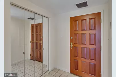 1530 Key Boulevard #1017, Arlington, VA 22209 - Photo 3