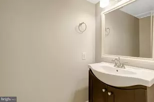 411 N Bryan St, Arlington, VA 22201 - Photo 21