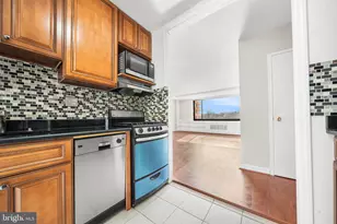 1021 Arlington Blvd, Arlington, VA 22209 - Photo 9