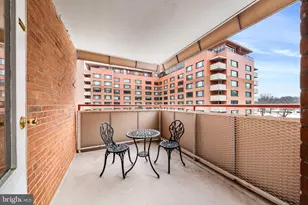 1021 Arlington Blvd, Arlington, VA 22209 - Photo 19