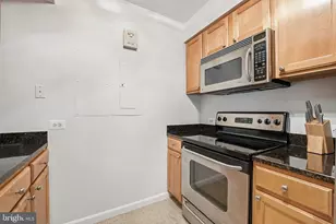 880 N Pollard St, Arlington, VA 22203 - Photo 3