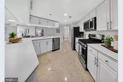 1276 N Wayne Street #622, Arlington, VA 22201 - Photo 9