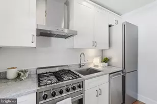 1414 S Barton Street S, Arlington, VA 22204 - Photo 17