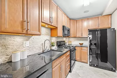 5101 8th Road S #13, Arlington, VA 22204 - Photo 5