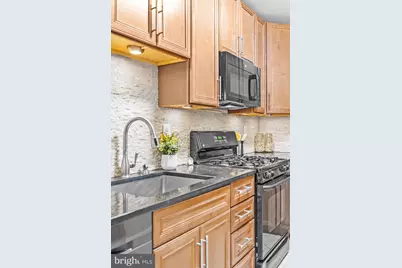 5101 8th Road S #13, Arlington, VA 22204 - Photo 11