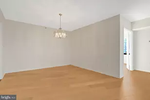 1300 Crystal Dr, Arlington, VA 22202 - Photo 27