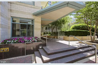 851 N Glebe Road N #1113, Arlington, VA 22203 - Photo 1