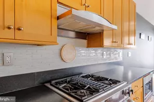 1418 N Rhodes St, Arlington, VA 22209 - Photo 9