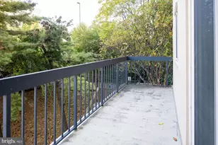 1211 S Eads St, Arlington, VA 22202 - Photo 15