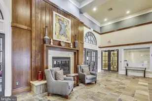 2465 Army Navy Dr, Arlington, VA 22206 - Photo 3