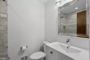 625 N Abingdon Street N, Arlington, VA 22203 - Photo 9