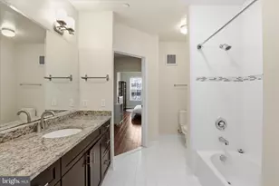 2101 N Monroe St, Arlington, VA 22207 - Photo 13