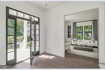 2361 N Edgewood Street, Arlington, VA 22207 - Photo 3