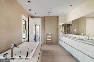 2361 N Edgewood St, Arlington, VA 22207 - Photo 31