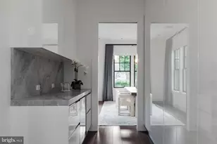 2361 N Edgewood St, Arlington, VA 22207 - Photo 9