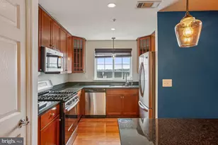 4127 S Four Mile Run Dr, Arlington, VA 22204 - Photo 11