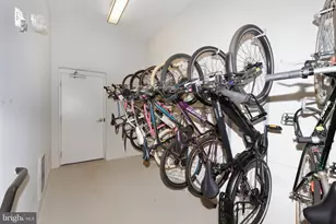 989 S Buchanan St, Arlington, VA 22204 - Photo 27