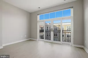 989 S Buchanan St, Arlington, VA 22204 - Photo 9