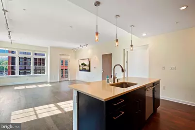 1610 N Queen Street #213, Arlington, VA 22209 - Photo 5