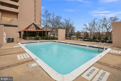 1301 N Courthouse Road #1202, Arlington, VA 22201 - Photo 3