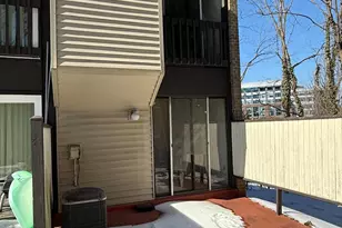 1231 N Quinn St, Arlington, VA 22209 - Photo 17