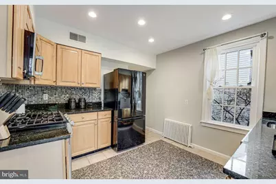 114 N Cleveland Street N, Arlington, VA 22201 - Photo 11