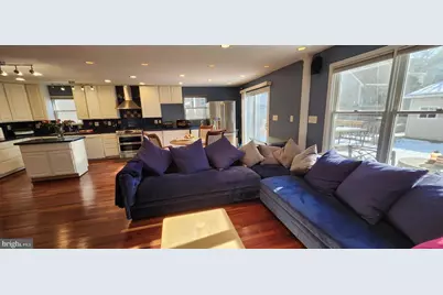 5712 7th Street N, Arlington, VA 22205 - Photo 5