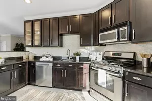 2465 Army Navy Dr, Arlington, VA 22206 - Photo 19