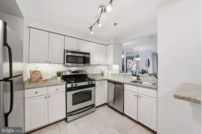 1050 N Taylor Street #105, Arlington, VA 22201 - Photo 13