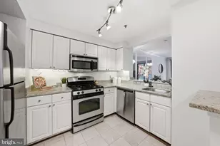 1050 N Taylor St, Arlington, VA 22201 - Photo 13