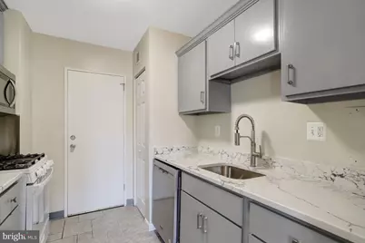 1830 Columbia Pike #305, Arlington, VA 22204 - Photo 5
