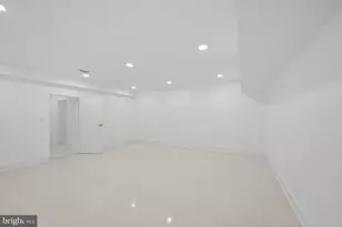 2321 N Richmond St, Arlington, VA 22207 - Photo 61