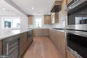 2100 S Pierce St, Arlington, VA 22202 - Photo 9