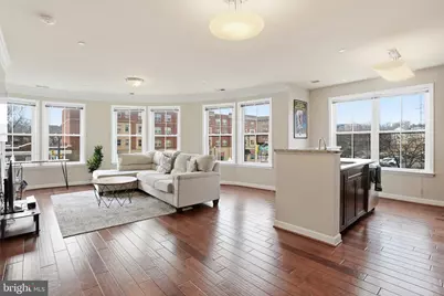 2101 N Monroe Street #201, Arlington, VA 22207 - Photo 3