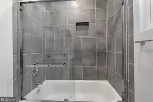 1909 N Rhodes St, Arlington, VA 22201 - Photo 15