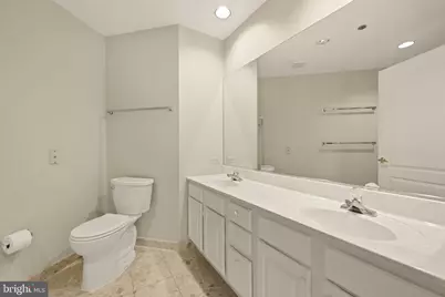 1050 Stuart Street N #716, Arlington, VA 22201 - Photo 27