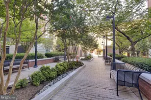 1021 N Garfield St, Arlington, VA 22201 - Photo 3