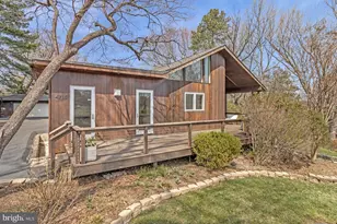 4715 38th St N, Arlington, VA 22207 - Photo 3