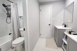 2113 N Monroe Street N, Arlington, VA 22207 - Photo 9