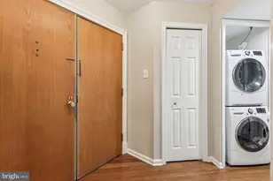 1301 N Courthouse Rd, Arlington, VA 22201 - Photo 3