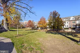 1301 N Courthouse Rd, Arlington, VA 22201 - Photo 35