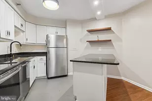 1301 N Courthouse Rd, Arlington, VA 22201 - Photo 11