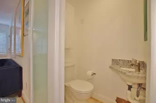 2407 Arlington Blvd, Arlington, VA 22201 - Photo 9