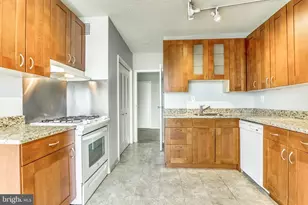 4141 N Henderson Rd, Arlington, VA 22203 - Photo 3