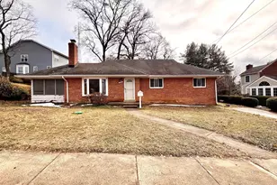 2121 Patrick Henry Dr, Arlington, VA 22205 - Photo 1