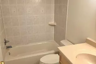 1300 Army Navy Dr Dr, Arlington, VA 22202 - Photo 13